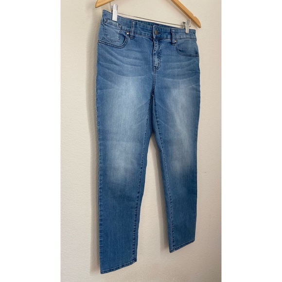 Chico's Platinum • Washed Blue Curvy Ankle Cropped Jeans - Picture 2 of 11